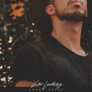 玩男中初学生J8
